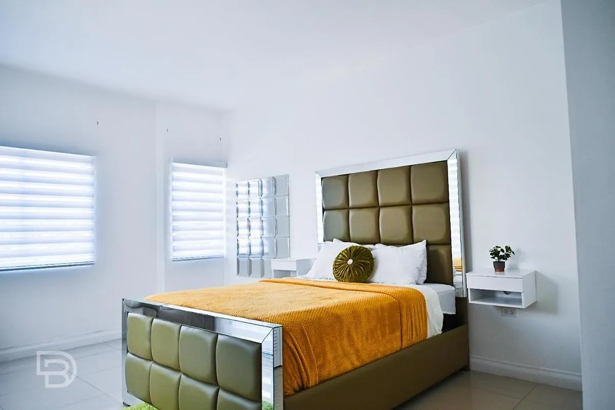 Oxford Manor Comfort Stay- 16 Oxford Rd Kingston